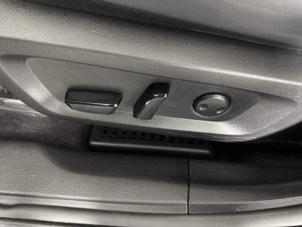 2024 Mitsubishi Outlander SE Black Edition w/Pano Roof