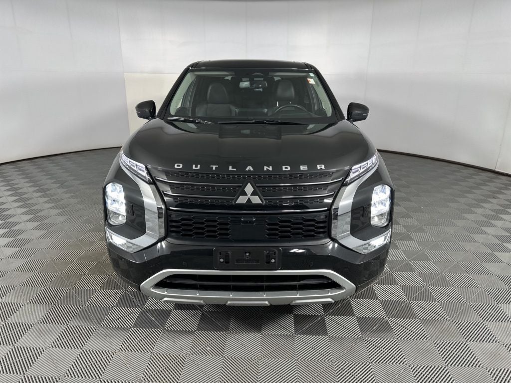 2024 Mitsubishi Outlander SE Black Edition w/Pano Roof