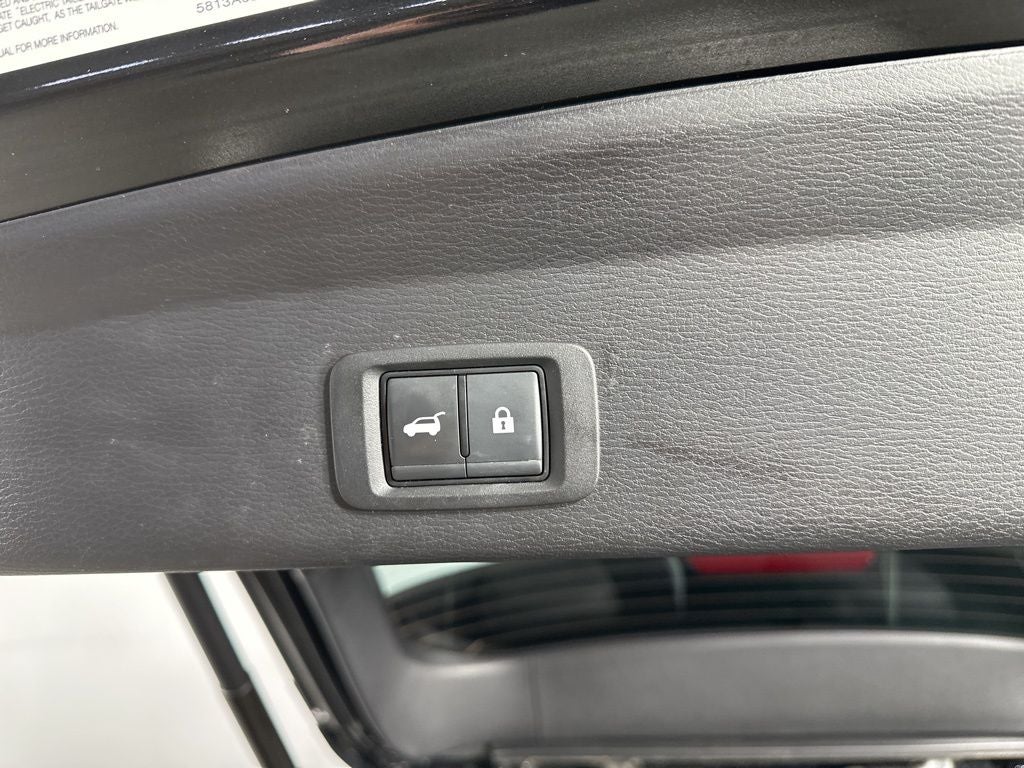 2024 Mitsubishi Outlander SE Black Edition w/Pano Roof