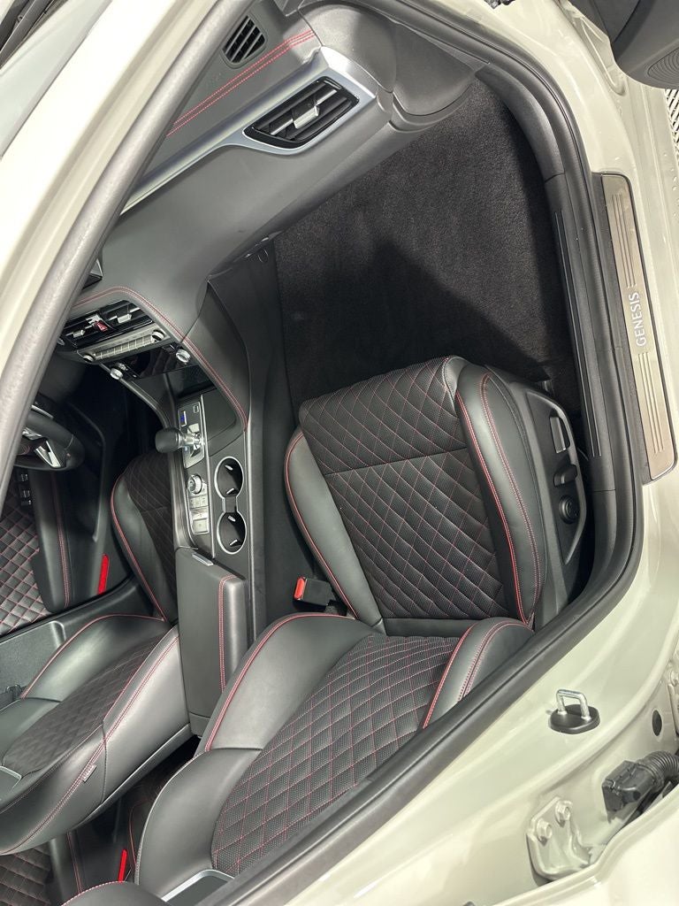 2024 Genesis G70 3.3T Sport Advanced