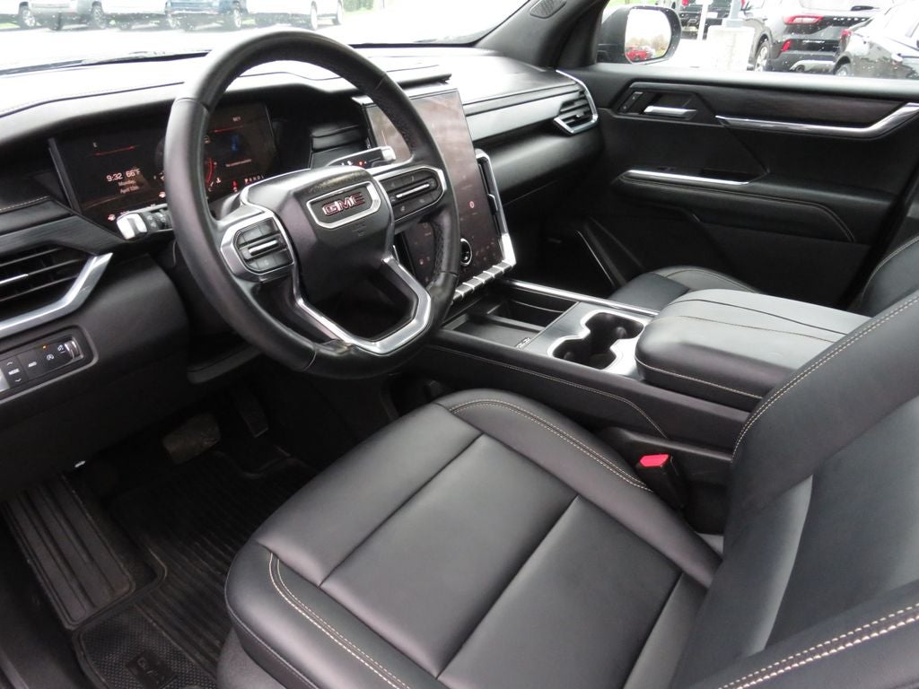 2024 GMC Acadia Elevation