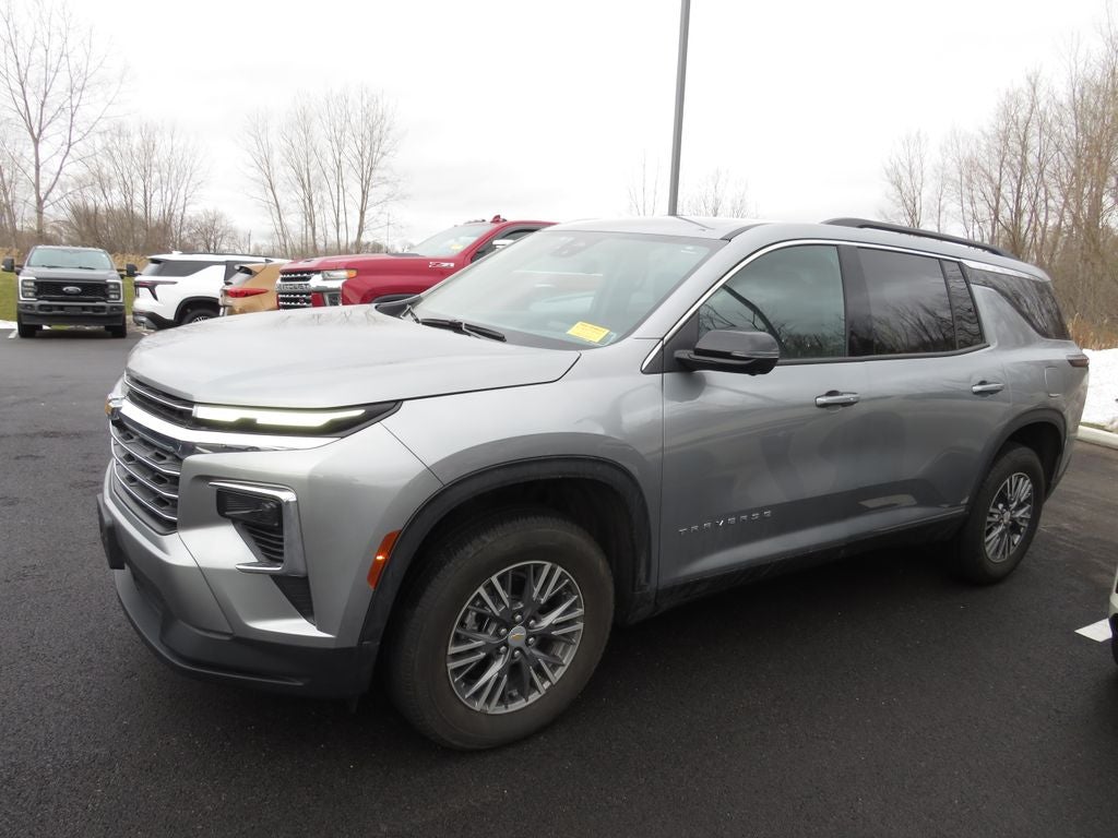 2025 Chevrolet Traverse LT 2LT