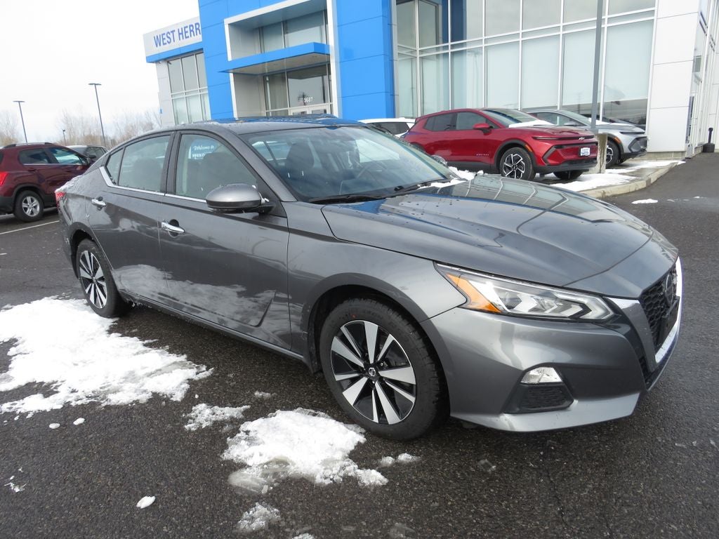 2021 Nissan Altima 2.5 SV