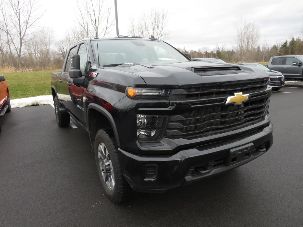2024 Chevrolet Silverado 2500HD Custom