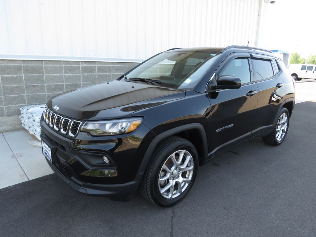 2024 Jeep Compass Latitude Lux
