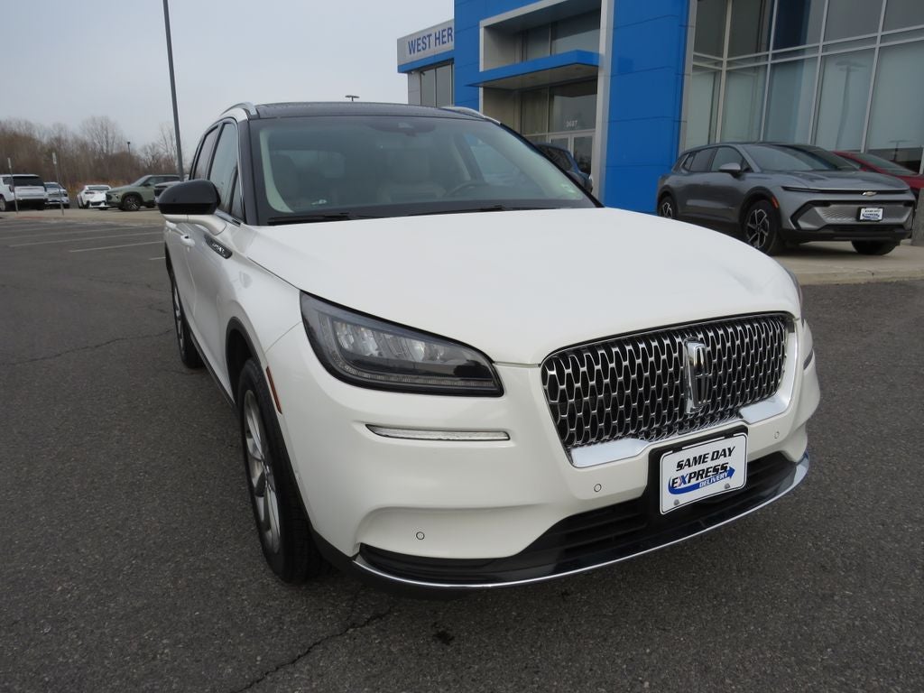 2022 Lincoln Corsair Standard