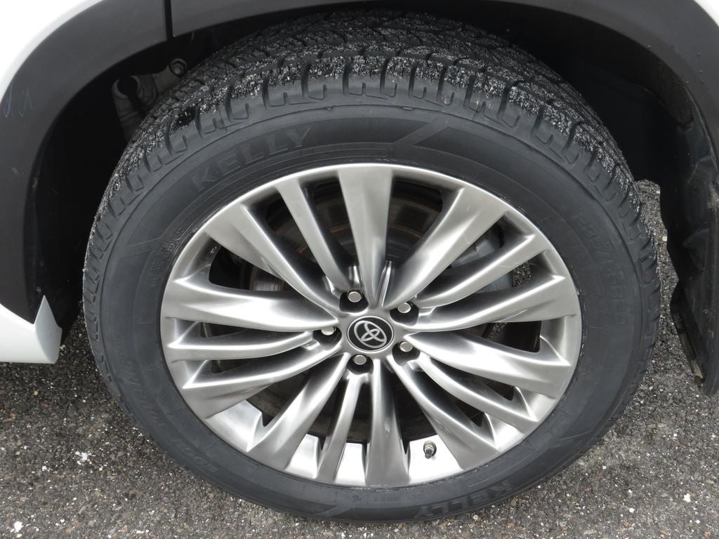 2023 Toyota Highlander Platinum