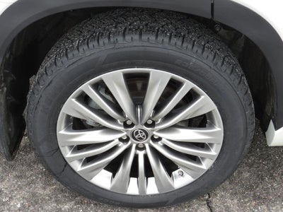 2023 Toyota Highlander Platinum