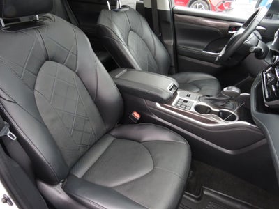 2023 Toyota Highlander Platinum