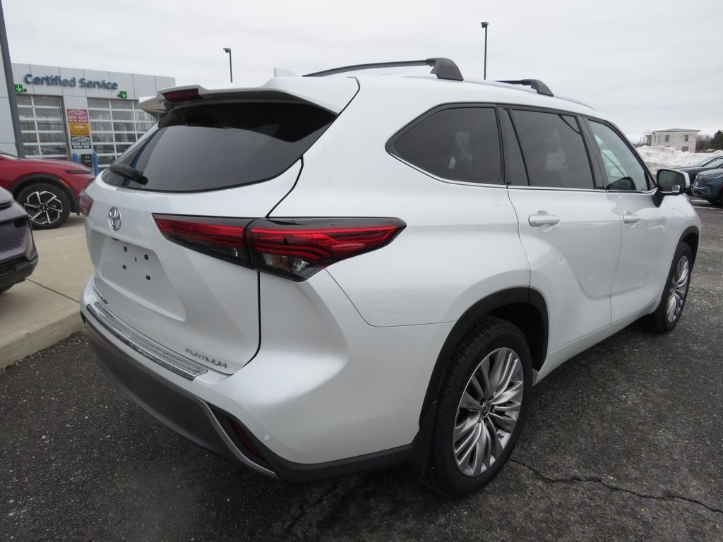2023 Toyota Highlander Platinum