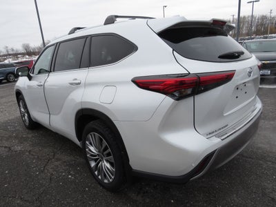2023 Toyota Highlander Platinum