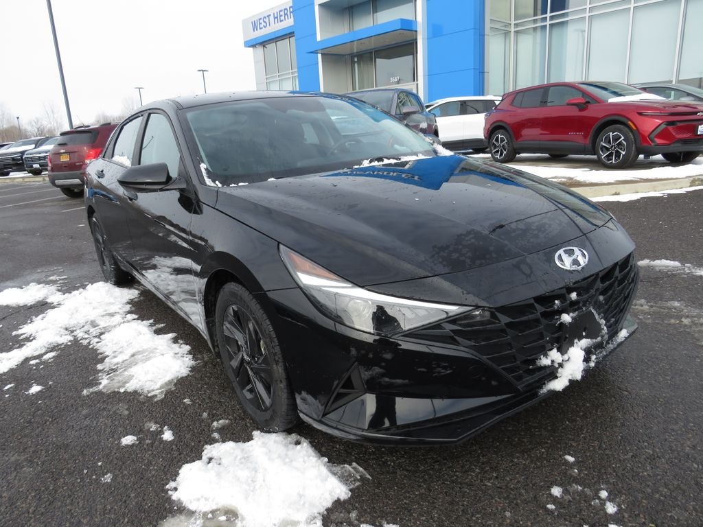 2023 Hyundai Elantra SEL