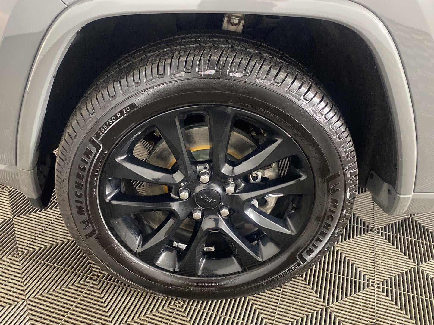 2021 Jeep Grand Cherokee Laredo X 4x4