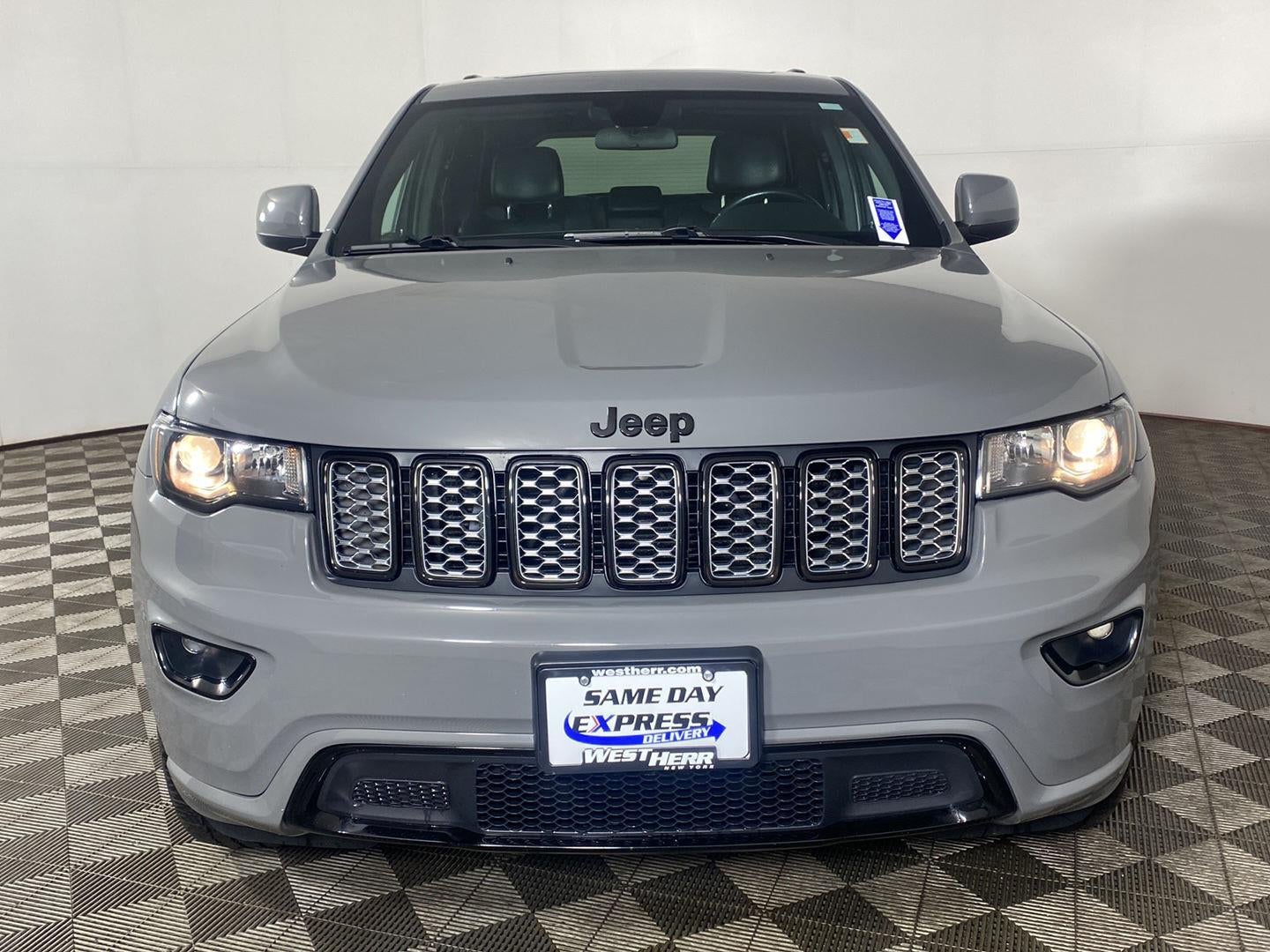 2021 Jeep Grand Cherokee Laredo X 4x4