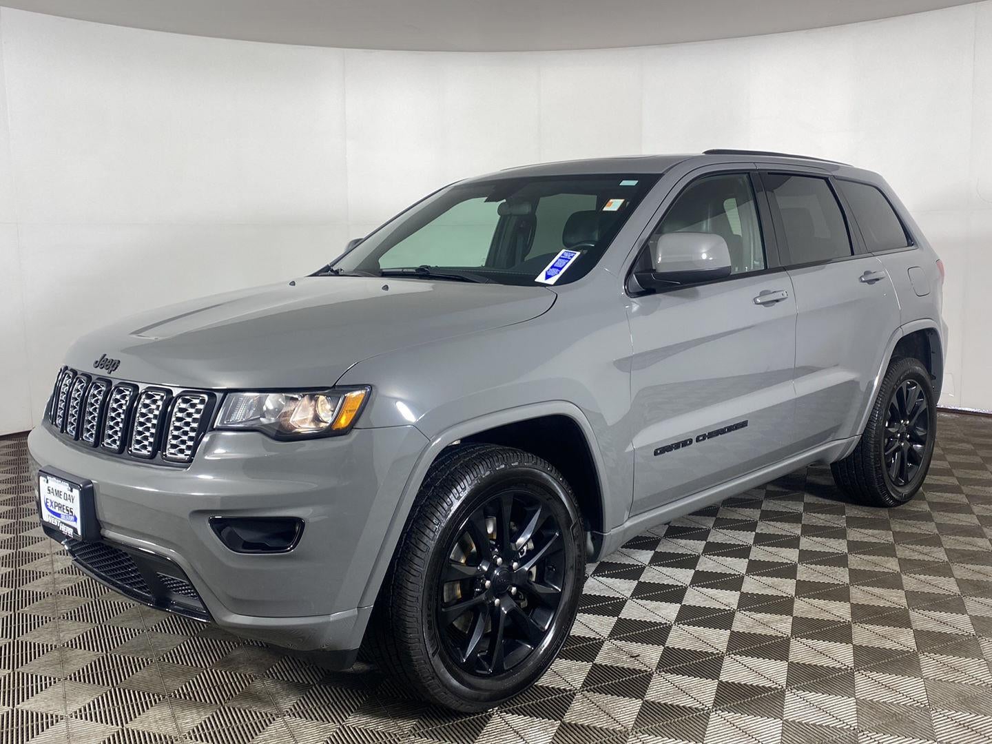 2021 Jeep Grand Cherokee Laredo X 4x4