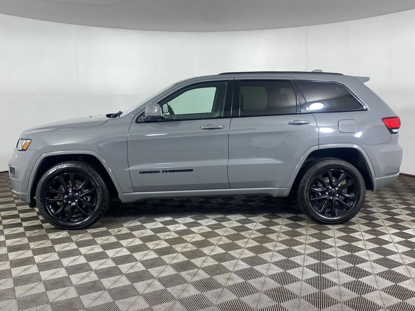 2021 Jeep Grand Cherokee Laredo X 4x4