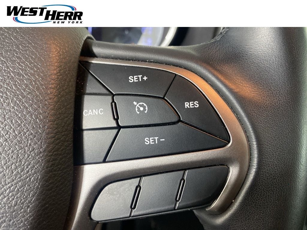 2019 Jeep Grand Cherokee Laredo E 4x4