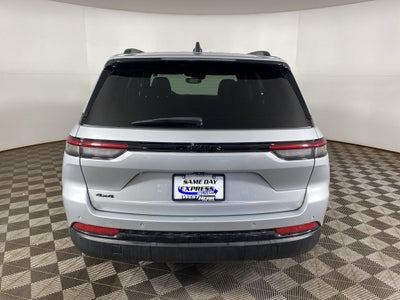 2023 Jeep Grand Cherokee Altitude 4x4