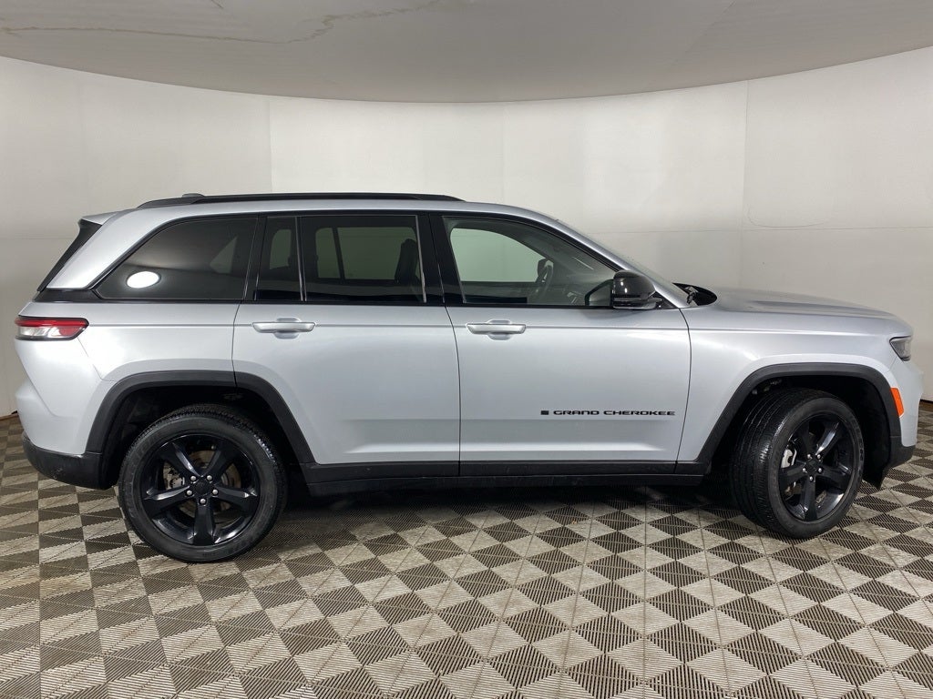 2023 Jeep Grand Cherokee Altitude 4x4