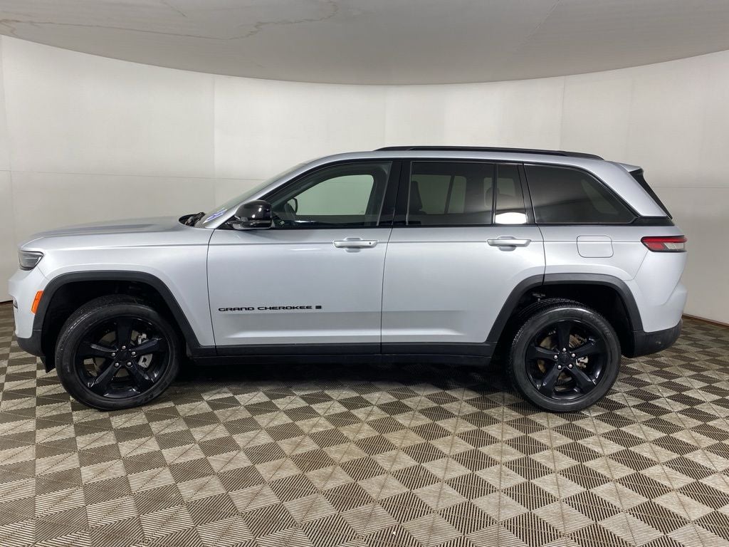 2023 Jeep Grand Cherokee Altitude 4x4