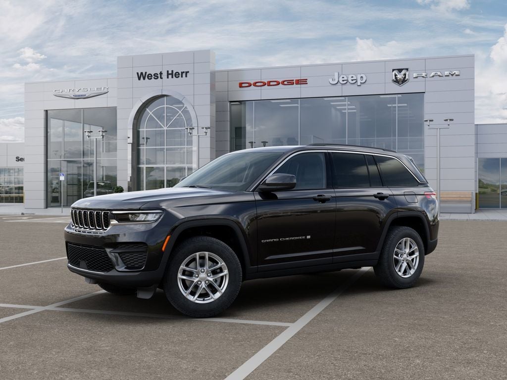 2026 Jeep Grand Cherokee GRAND CHEROKEE LAREDO X 4X4