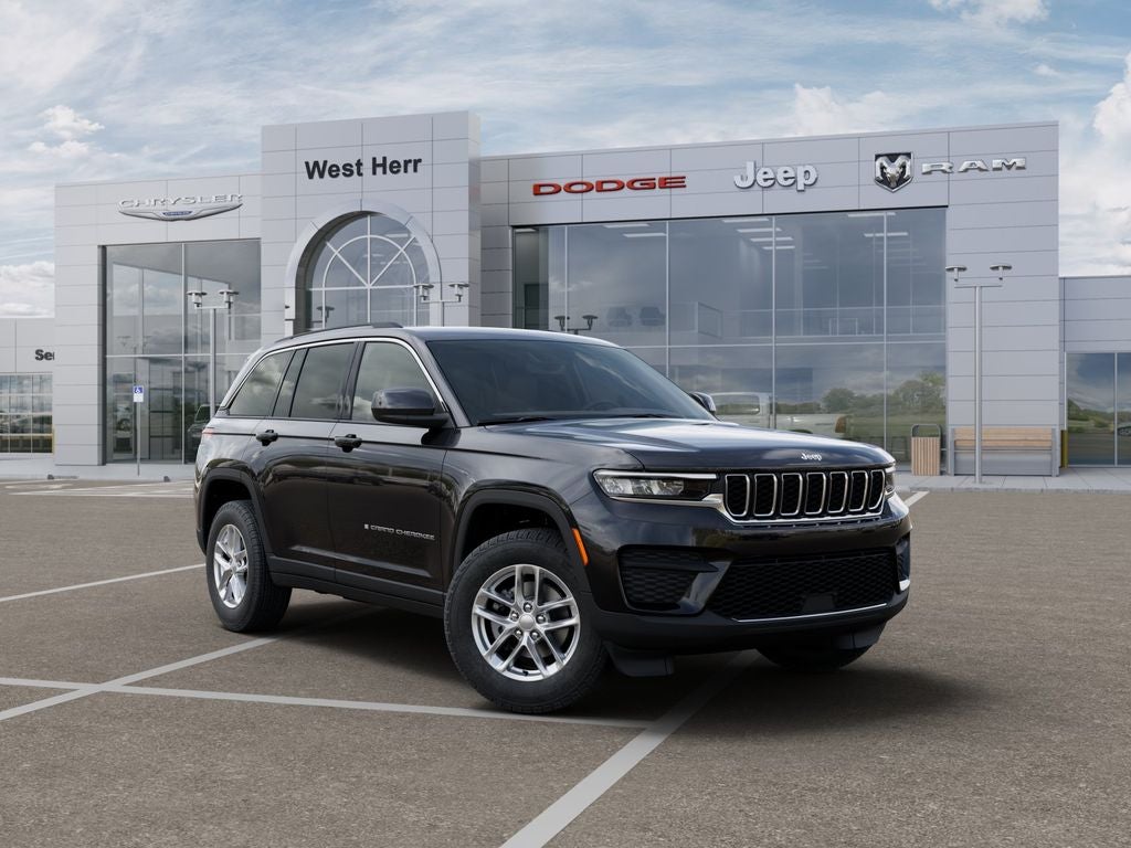 2026 Jeep Grand Cherokee GRAND CHEROKEE LAREDO X 4X4