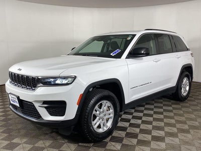 2023 Jeep Grand Cherokee Laredo 4x4