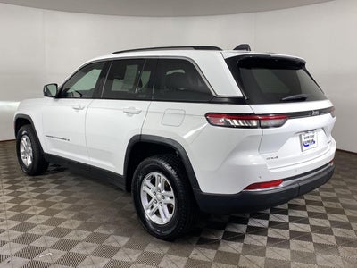 2023 Jeep Grand Cherokee Laredo 4x4