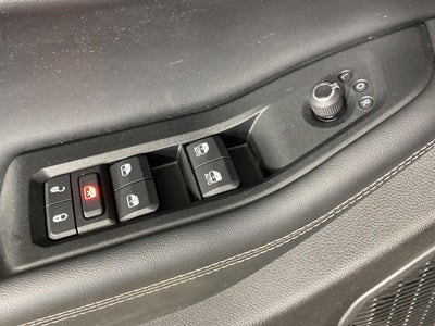 2023 Jeep Grand Cherokee Laredo 4x4