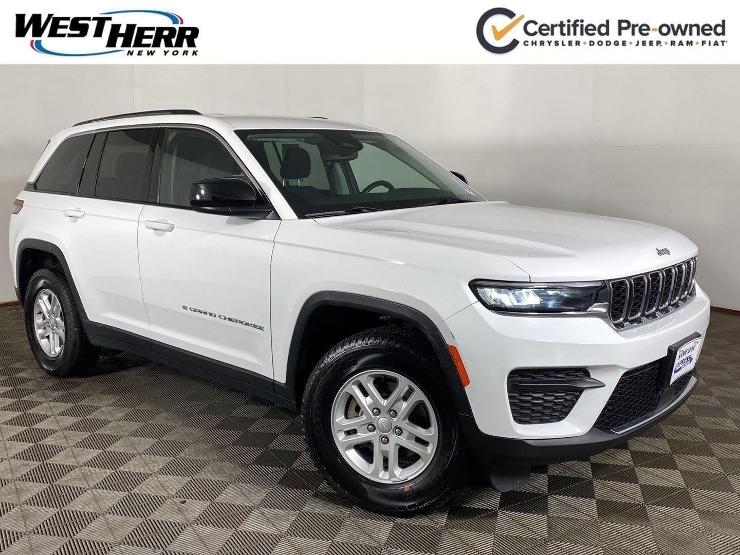 2023 Jeep Grand Cherokee Laredo 4x4