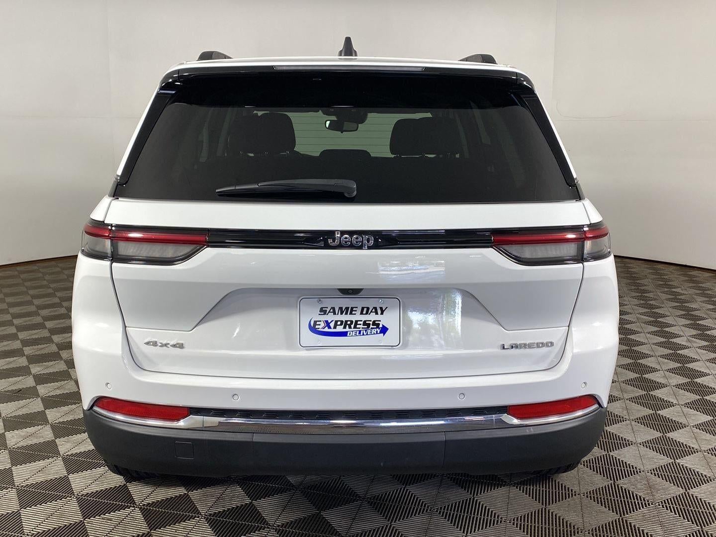 2023 Jeep Grand Cherokee Laredo 4x4