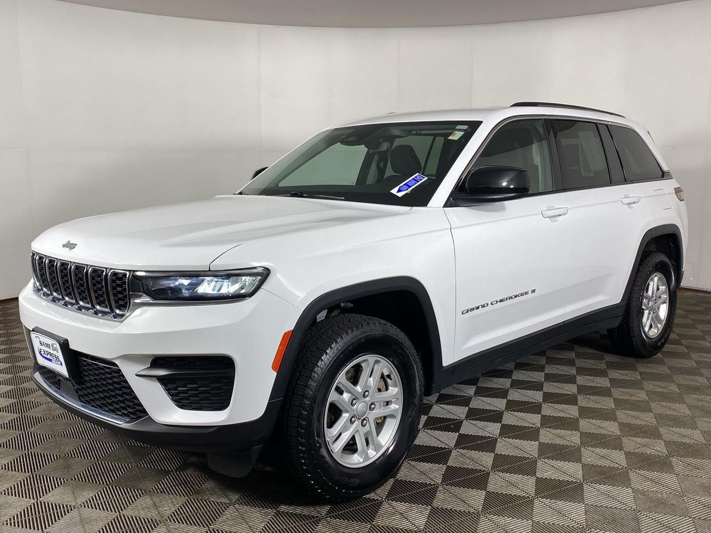 2023 Jeep Grand Cherokee Laredo 4x4