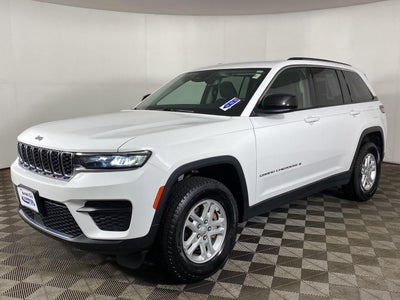 2023 Jeep Grand Cherokee Laredo 4x4