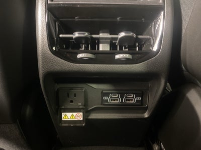 2025 Jeep Grand Cherokee Laredo 4x4