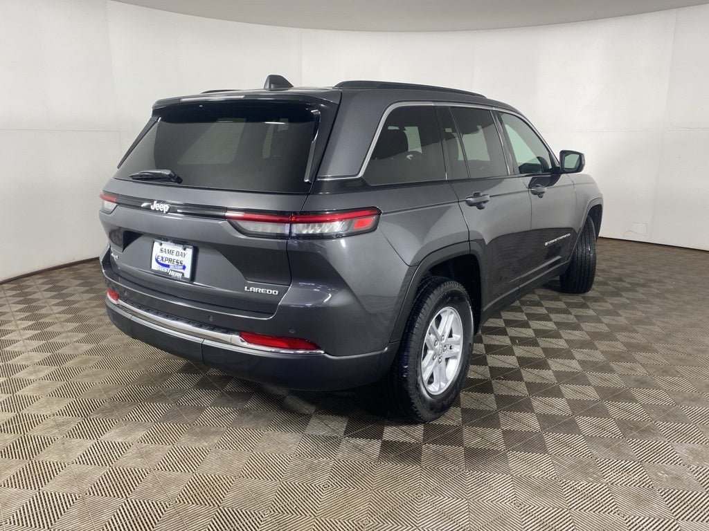 2025 Jeep Grand Cherokee Laredo 4x4