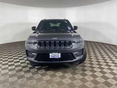 2025 Jeep Grand Cherokee Laredo 4x4