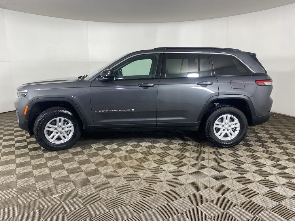 2025 Jeep Grand Cherokee Laredo 4x4