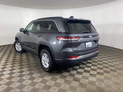 2025 Jeep Grand Cherokee Laredo 4x4