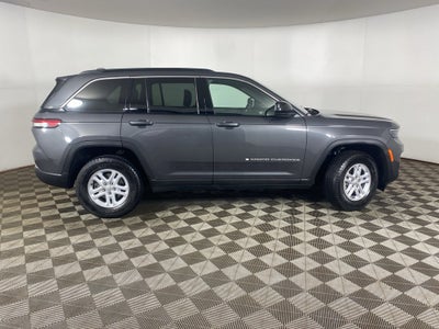 2025 Jeep Grand Cherokee Laredo 4x4