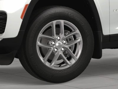 2025 Jeep Grand Cherokee GRAND CHEROKEE LAREDO X 4X4