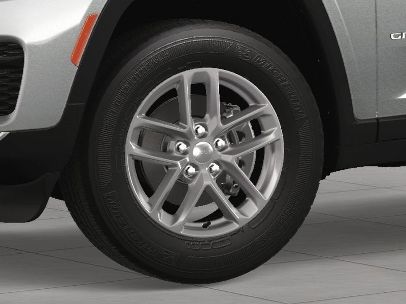 2025 Jeep Grand Cherokee GRAND CHEROKEE LAREDO X 4X4