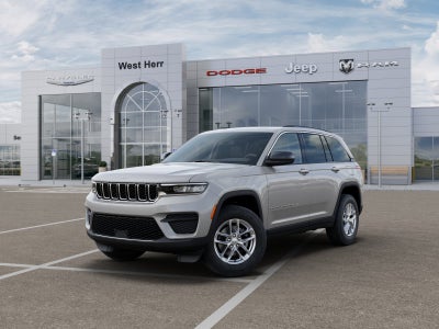 2025 Jeep Grand Cherokee GRAND CHEROKEE LAREDO X 4X4