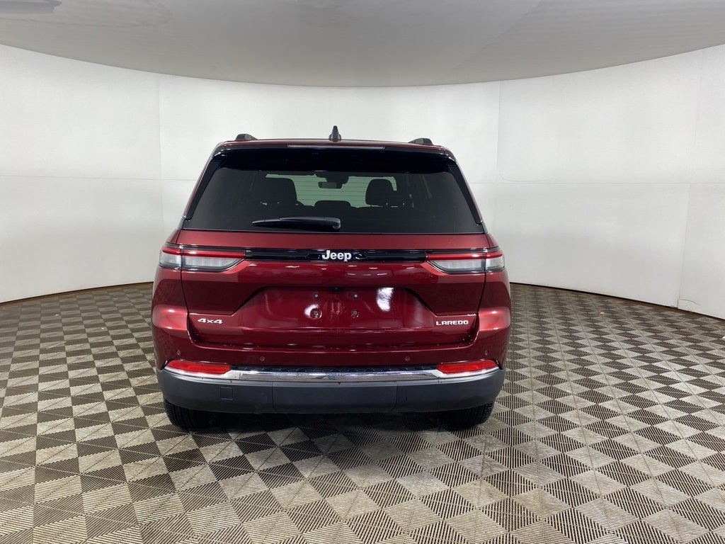 2025 Jeep Grand Cherokee Laredo X 4x4