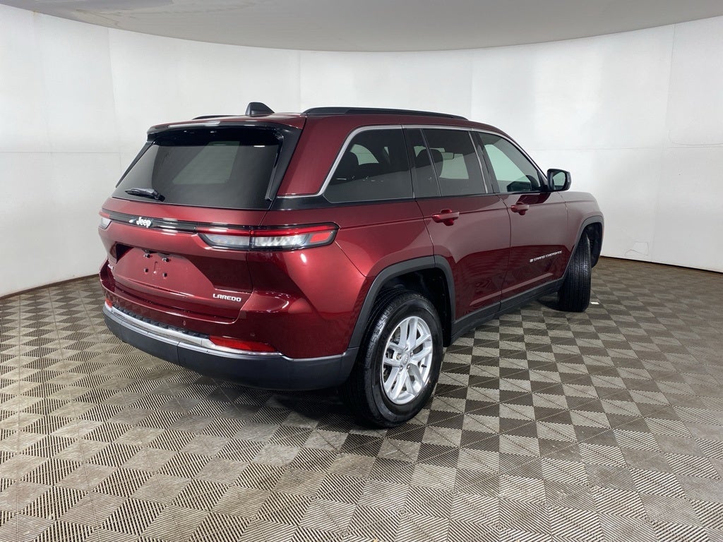 2025 Jeep Grand Cherokee Laredo X 4x4