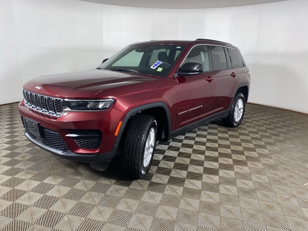 2025 Jeep Grand Cherokee Laredo X 4x4