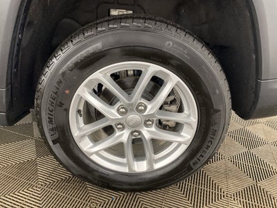 2025 Jeep Grand Cherokee Laredo X 4x4