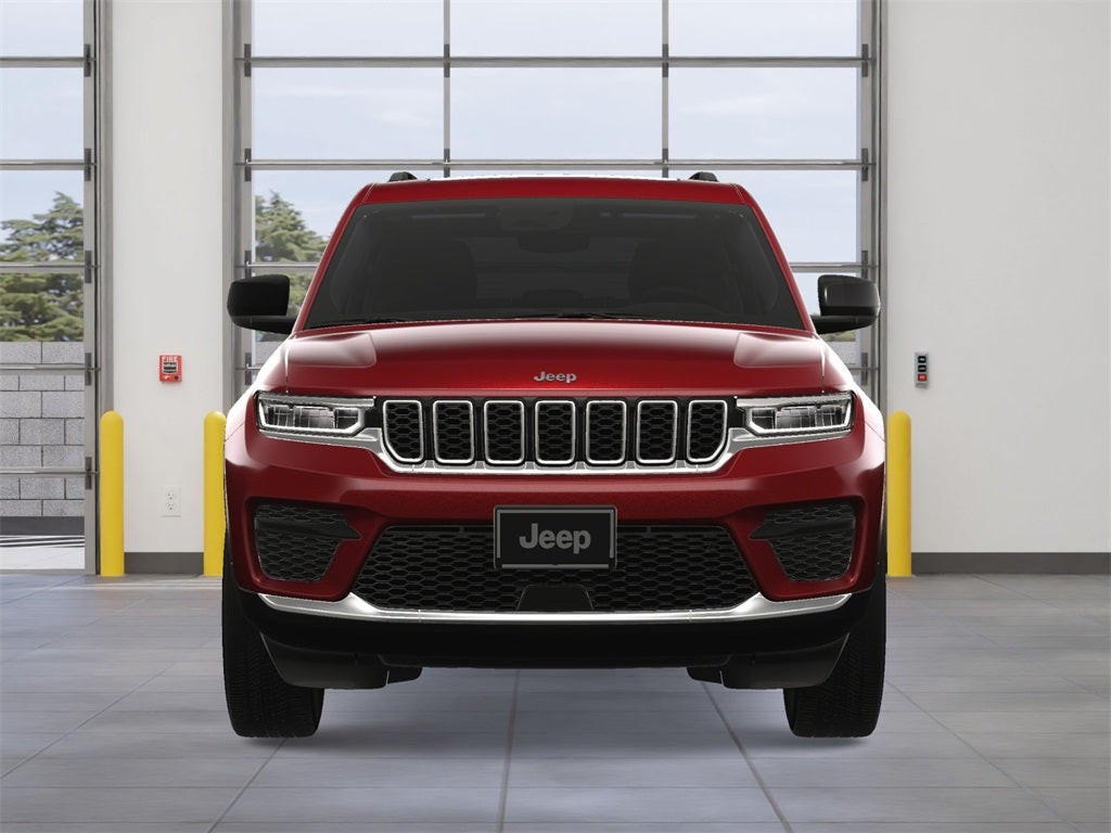 2025 Jeep Grand Cherokee GRAND CHEROKEE LAREDO X 4X4