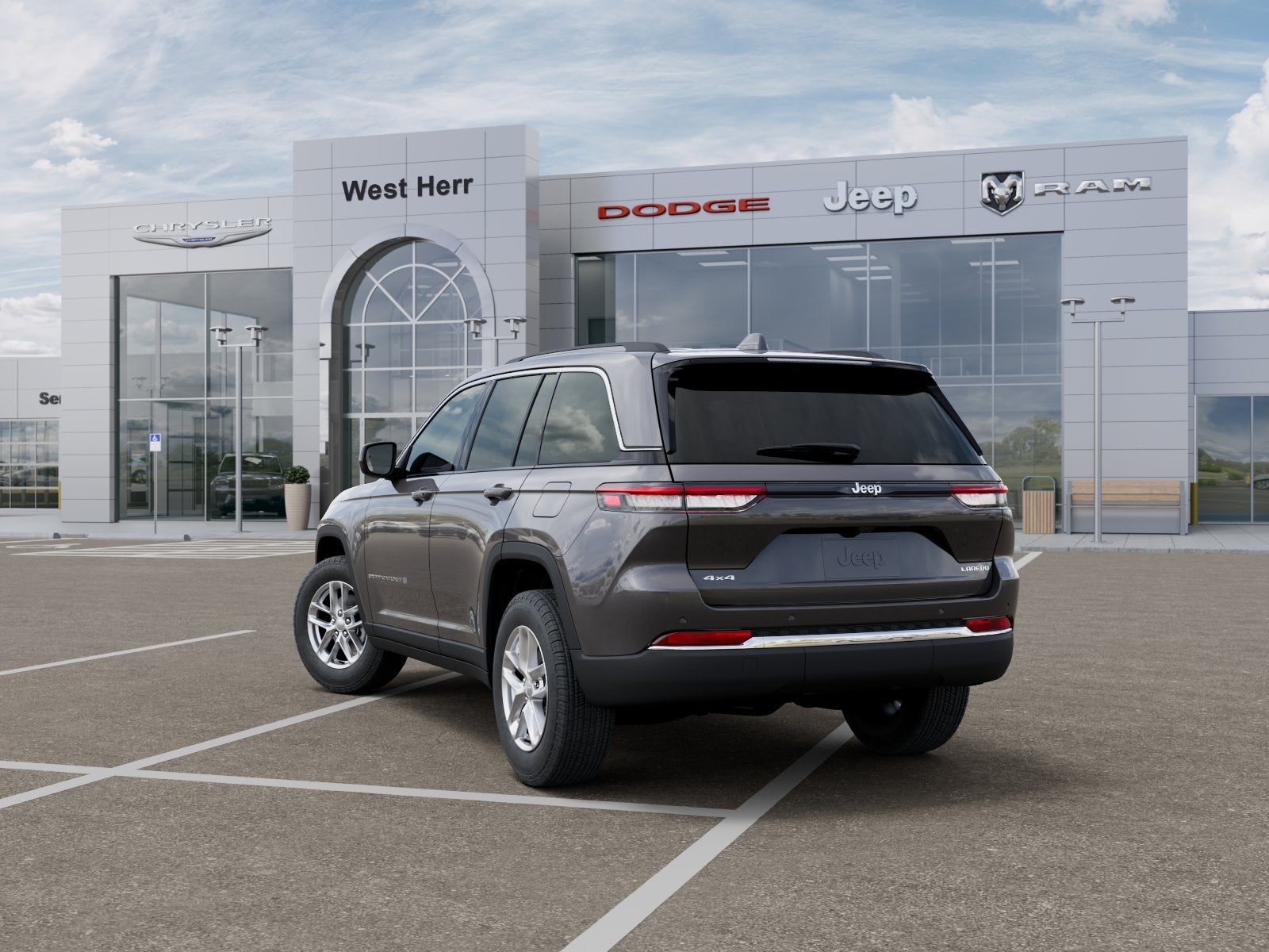 2026 Jeep Grand Cherokee GRAND CHEROKEE LAREDO X 4X4