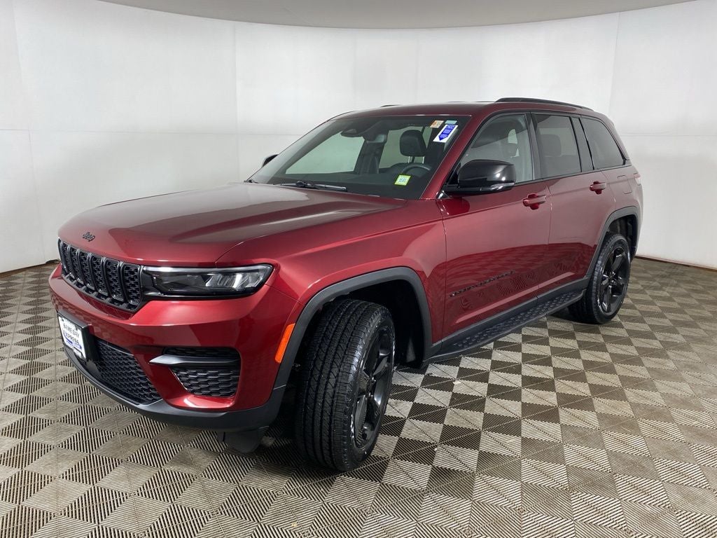 2023 Jeep Grand Cherokee Altitude 4x4