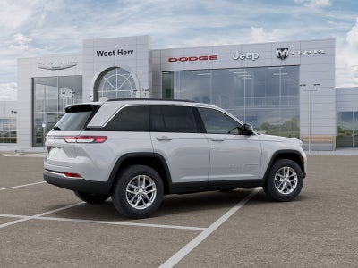 2026 Jeep Grand Cherokee GRAND CHEROKEE LAREDO X 4X4